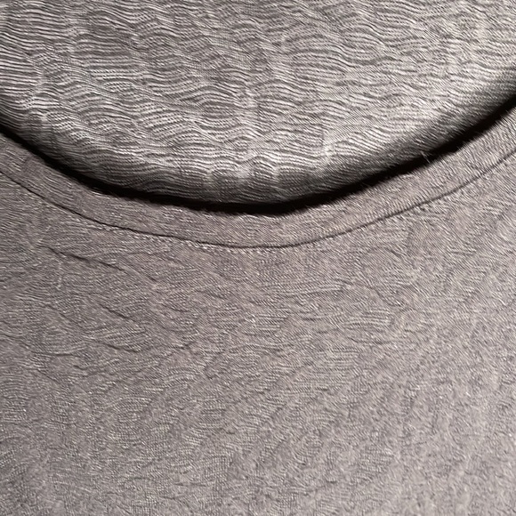 Zac & Rachel adorable puffed sleeve, black on black damask print top, size xl - Picture 6 of 6